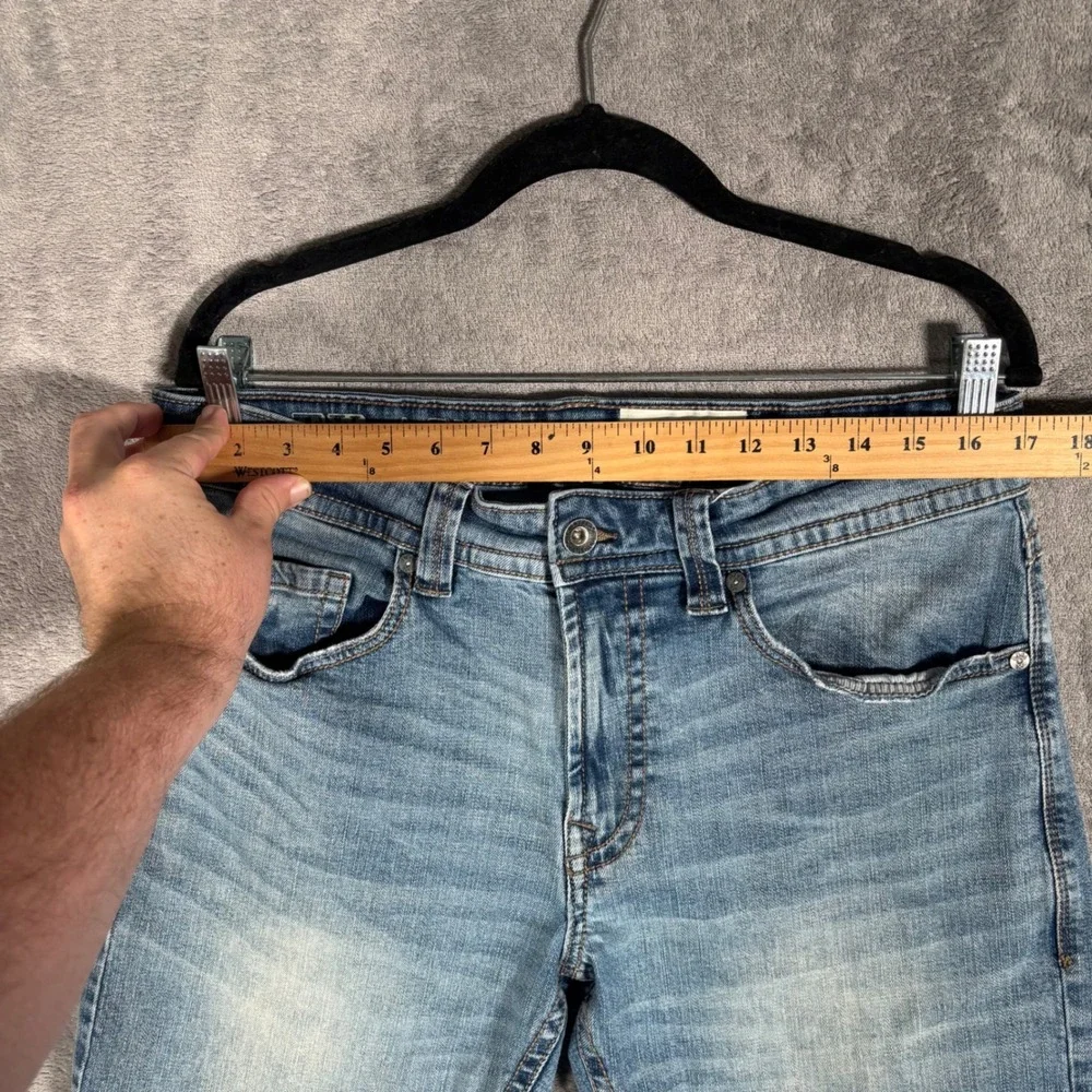 TK Axel Jeans Mens‎ Size 32x32 fits 34x31 Slim Boot Light Wash Denim